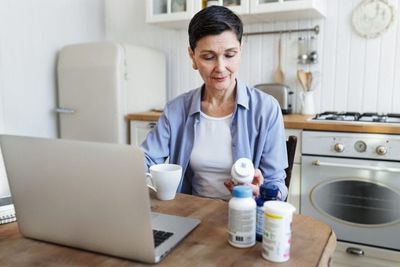 8 Supplements That Are a Total Waste of Money for Seniors