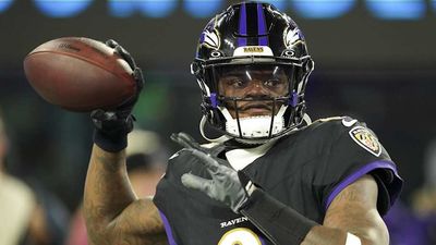 Lamar Jackson Confidently Uses One Word to Answer Whether He Plans to Remain a Raven