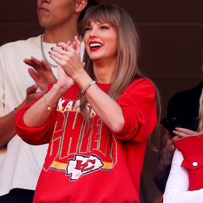 Taylor Swift Receives a Heartfelt Thank You Message from the Arrowhead Stadium Worker Who Went Viral for Sharing About the Singer's $600 Tip