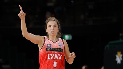Ciabattoni reaches milestone as Perth pound Lightning