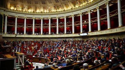 Deficit to deadlock: why France is borrowing €310bn without a budget