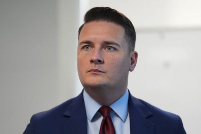 Wes Streeting issues cold snap warning as pressure on NHS intensifies