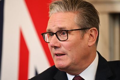 Blair’s advertising guru slams Starmer’s lack of plan to tackle rise of Farage’s Reform