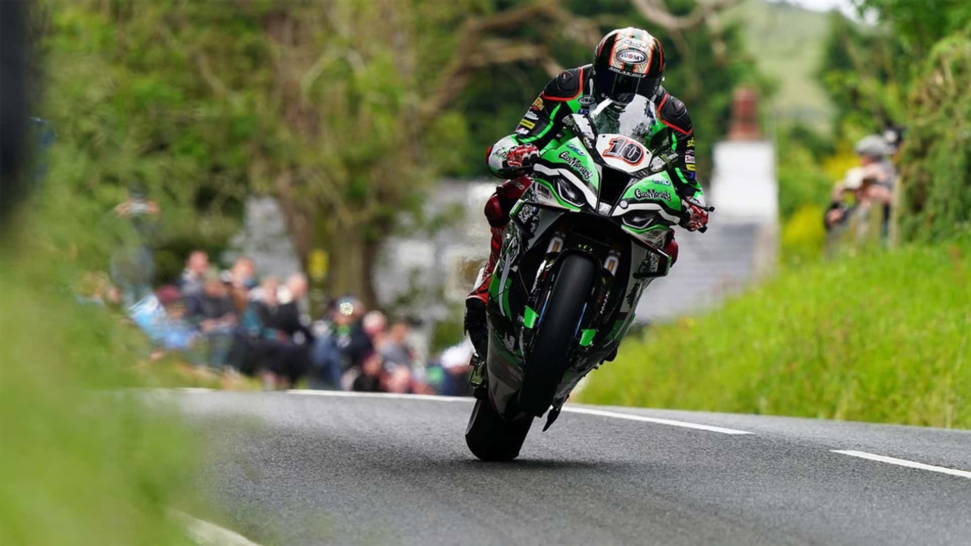 Watch 30 Years of Isle of Man TT Motorcycle Racing For…