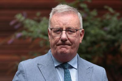 Mike Nesbitt to step down as UUP leader