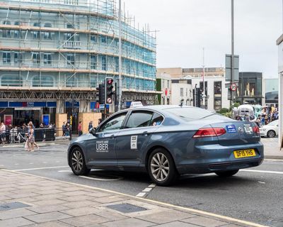 Uber rewrites contracts with drivers to avoid paying UK’s new ‘taxi tax’