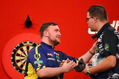 World Darts Championship live: Gian van Veen sets up final against Luke Littler after winning thriller with Gary Anderson