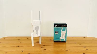 TP-Link AXE5400 Wi-Fi 6E Range Extender (RE815XE): a fast, affordable range extender