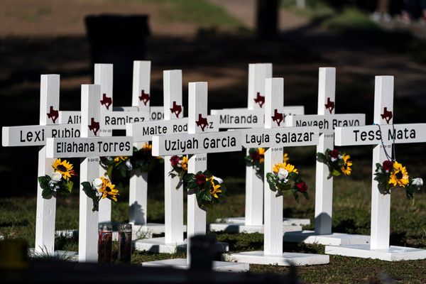 What to know about the Uvalde school shooting's first trial over police response
