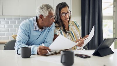 How Much Should the Average Middle-Class Boomer Have in Savings?