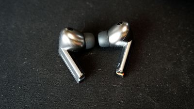 Samsung Galaxy Buds 3 FE vs. Galaxy Buds 3 Pro: Do you really need the best?