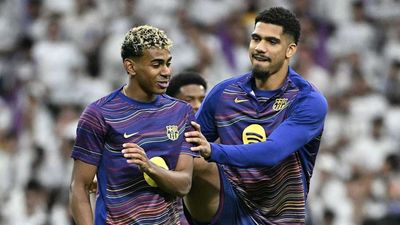 Hansi Flick Confirms Lamine Yamal, Ronald Araujo Status Before Espanyol