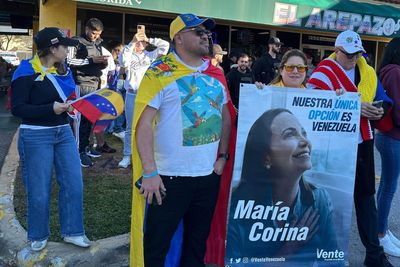 Ouster of Maduro government sparks celebrations among Venezuelans in South Florida