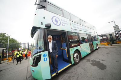 'You don’t plug an electric bus into a 13amp socket' - bus chief says Sadiq Khan plan is impossible by 2030