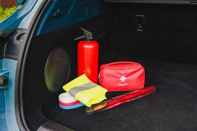 9 Emergency Items Missing from Most Family Cars (But Needed ASAP)