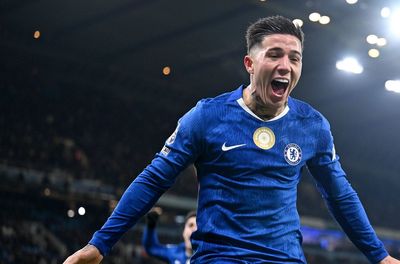 Man City v Chelsea live: Late Enzo Fernandez strike stuns hosts to boost Premier League leaders Arsenal