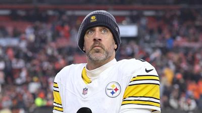 NFL Insider Thinks Steelers Could Retain Aaron Rodgers for 2026 Season