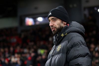 Ruben Amorim gives Man United injury update on Bruno Fernandes and Mason Mount