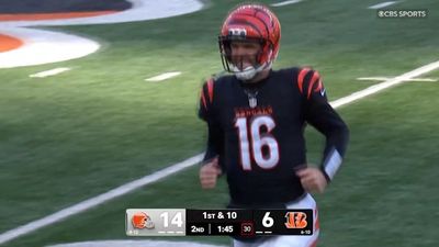 Joe Flacco Got Delightful Ovation From Cincinnati Crowd After Subbing in for QB Sneak