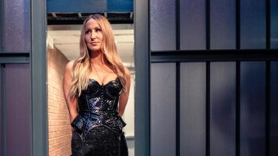 Nikki Glaser Vows Fresh Leonardo DiCaprio Roast for Golden Globes Monologue