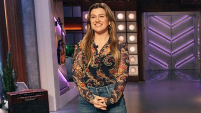 How Kelly Clarkson Has Reportedly Approached Parenting Her Kids After Ex Brandon Blackstock’s Death