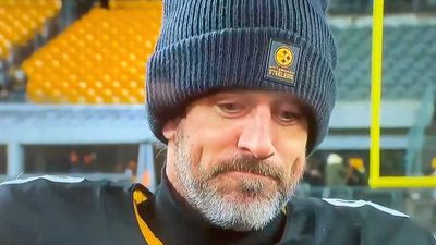 Aaron Rodgers Was Seemingly Choked Up During On-Field Interview After AFC North Win