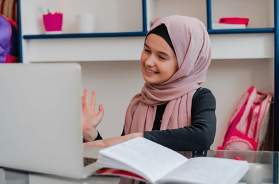 Role of Virtual Platforms in Shaping Contemporary Islamic Education