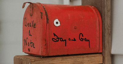 Fay And Gay: 24 Tender Moments Capturing A Life Lived Together