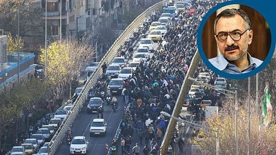 Tehran's method of governance has reached a dead end, former top adviser tells Euronews