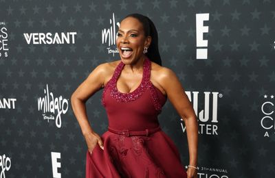 Sheryl Lee Ralph uses glue and anaesthetic with red carpet shoes