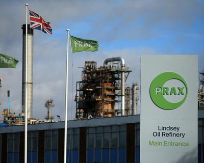 Prax Lindsey oil refinery bought out of administration by US rival