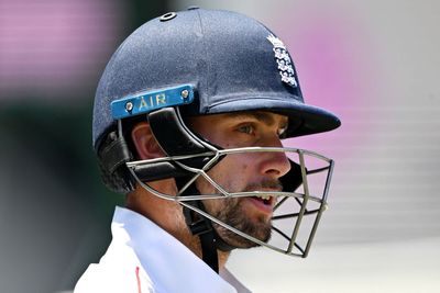 Jamie Smith accused of ‘brainless’ dismissal after England collapse