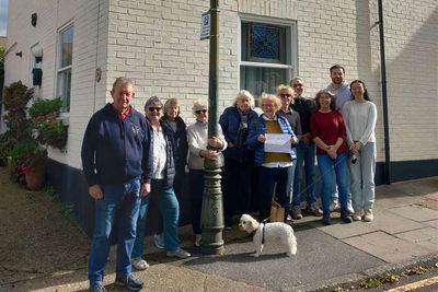 Reform-led council under fire for plans to rip up Victorian lampposts