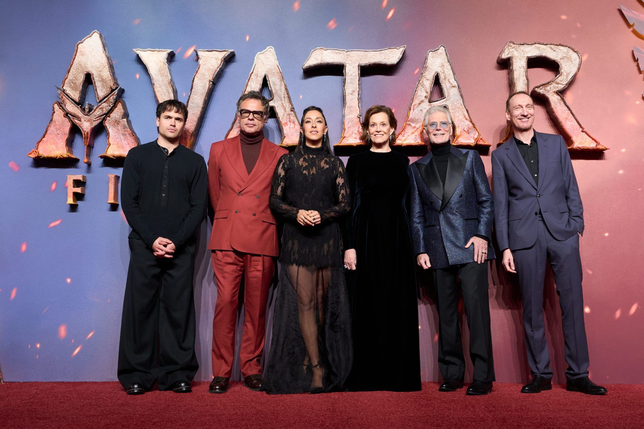 ‘Avatar’ notches third straight week in first place,…