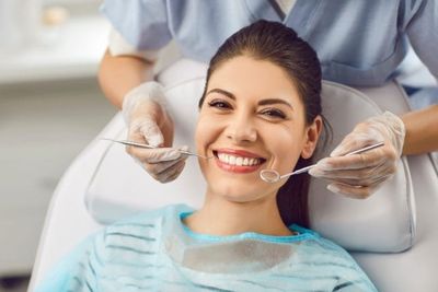 7 Things Your Dentist Knows About Your Habits Just by Looking in Your Mouth