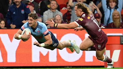 No welcome mat for league's Lomax from Wallabies star