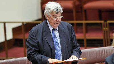 Tributes flow for 'giant' of Queensland politics