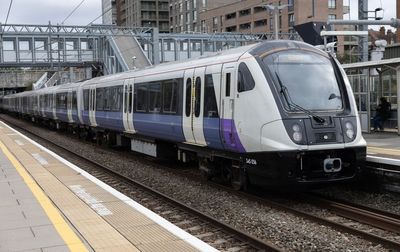 London travel news LIVE: Elizabeth line and Heathrow Express face severe disruption for the rest of the day