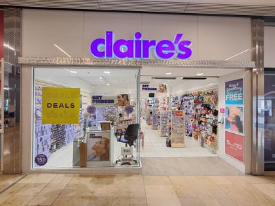 High Street Meltdown: 2,550 Jobs Hang in the Balance as Claire's and TOFS Near Collapse
