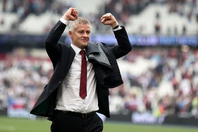 Ole Gunnar Solskjaer in talks over shock return as Man United manager