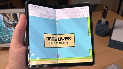 Can you survive 'Foldy Bird'? A clever challenge for foldable phone users
