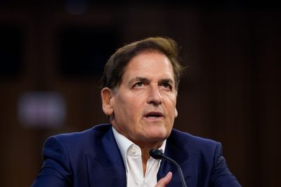 Mark Cuban on the $38 trillion national debt and the absurdity of U.S. healthcare: we wouldn't pay for potato chips like this