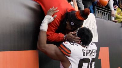 Mics Caught Sweetest Message From Myles Garrett's Mom After He Broke NFL Sack Record