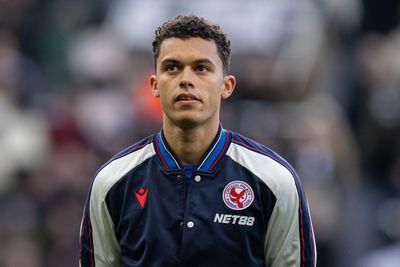 When does the January transfer window close in 2026?