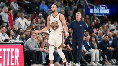 Steph Curry Shares Honest Reaction To Steve Kerr’s Ejection vs. Clippers