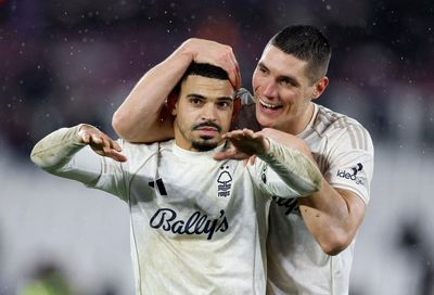West Ham 1-2 Nottingham Forest: Pressure piles on Nuno Espirito Santo as Irons dealt late hammer blow