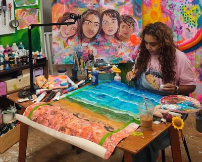 Australia Post apologises for losing Aboriginal artist’s painting worth $4,000