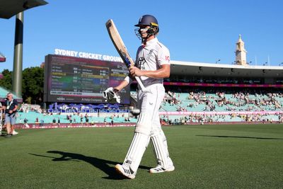 The future of England cricket – Sir Alastair Cook raves over Jacob Bethell