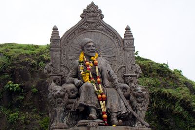 Oxford University Press apologises over 20-year-old book about Indian warrior king