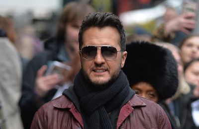 Luke Bryan praises 'professional' and 'on-time' Carrie Underwood